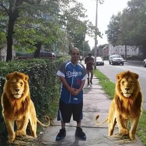 Meet your Posher, Jose